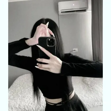 Я не из сферы. Новая. Сегодня первый день как я работаю. Стань мой пер